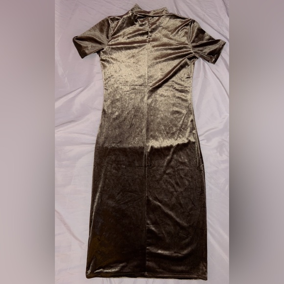Zara Trafaluc Olive Green Velvet Bodycon Dress Short Sleeve Large Turtle Neck - Picture 2 of 5